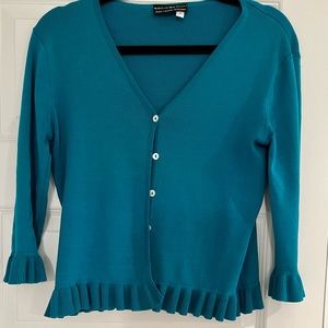 Quest-Ce Que Cést? 3/4 sleeve light-weight cardigan Size Small